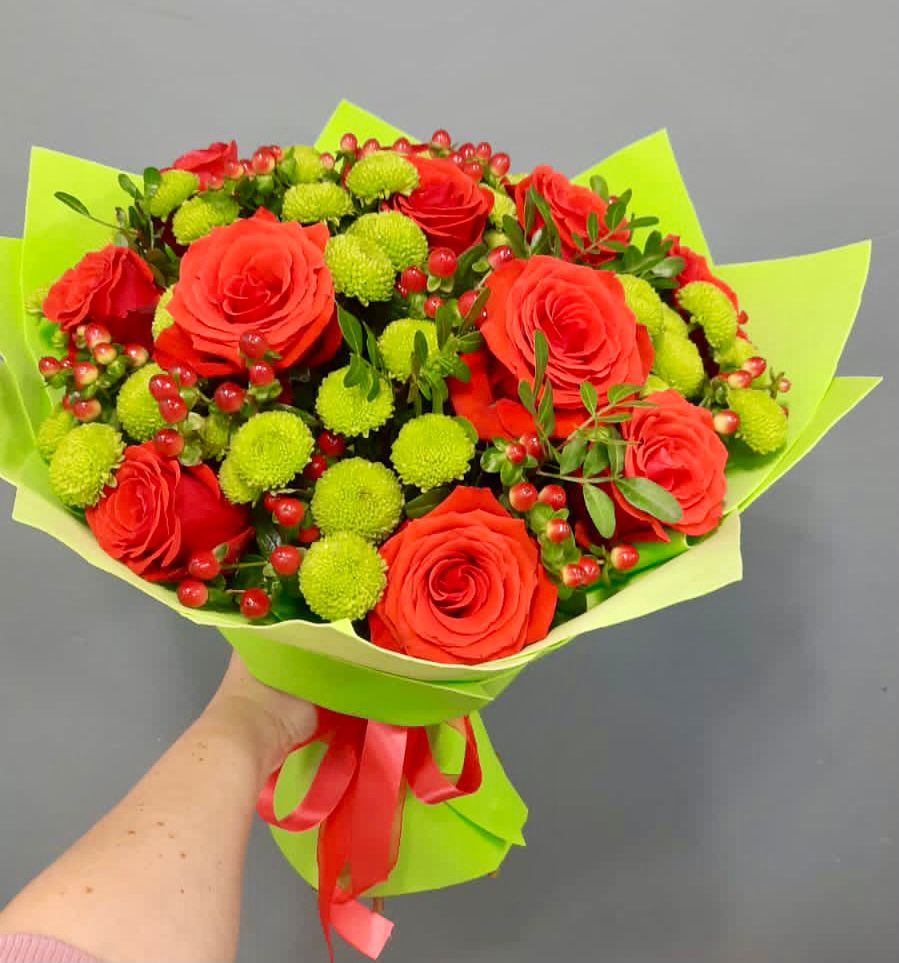 Букет цветов из: Хризантемы и Розы в Балаково