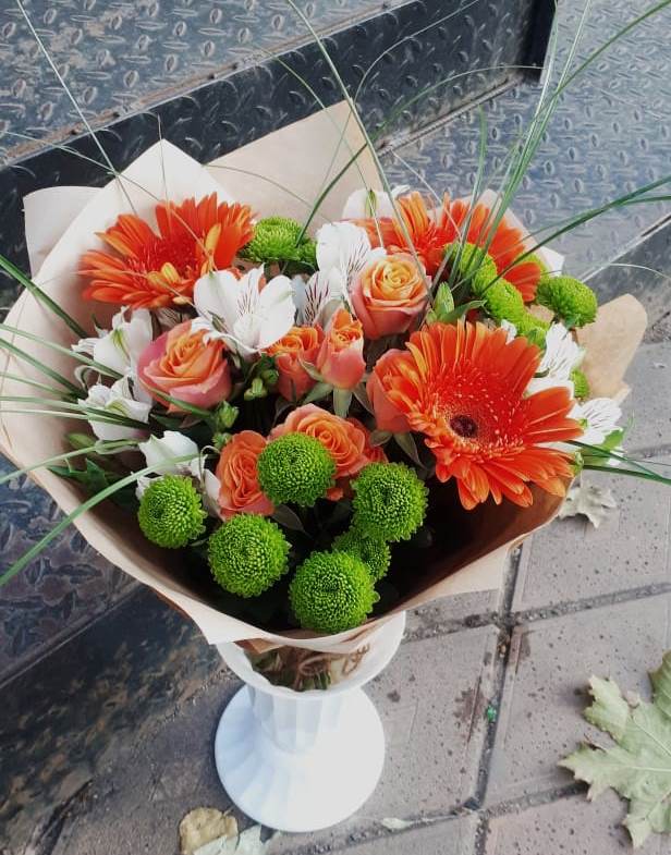 Букет цветов из: Герберы, Хризантемы, Альстромерии и Розы в Балаково