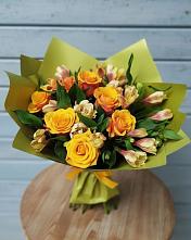 Букет цветов из:  Альстромерии и Розы в Балаково