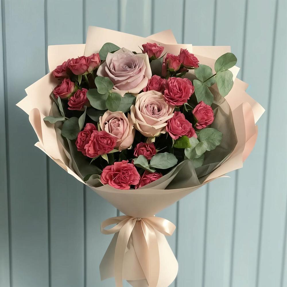 Букет цветов из: Гвоздики и Розы в Балаково