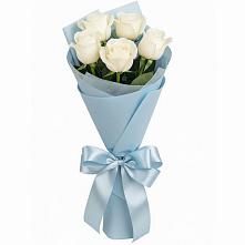 Букет 5 Белых роз Проуд в Балаково