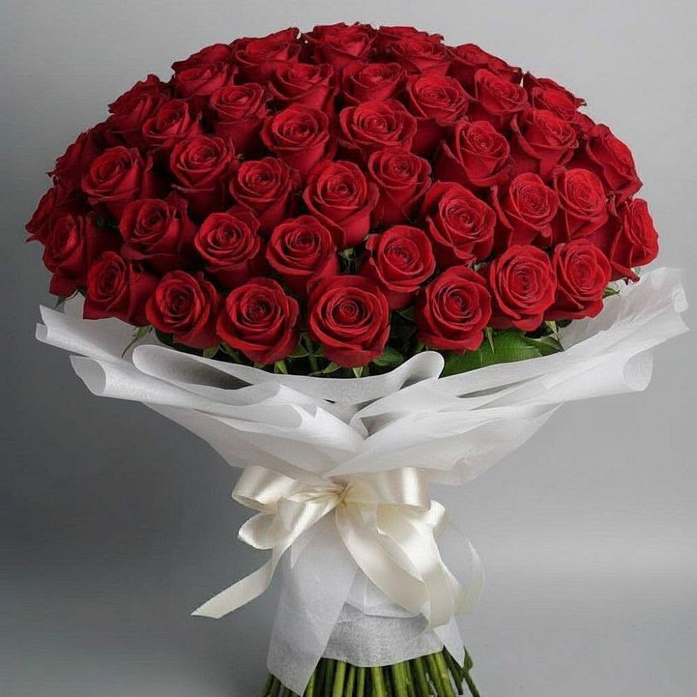 Букет 101 Красная роза Блэк Мэджик в Балаково