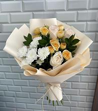 Букет цветов из:  Розы и Хризантемы в Балаково