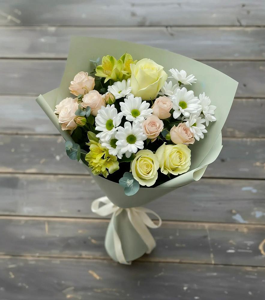 Букет цветов из: Альстромерии, Розы и Хризантемы в Балаково