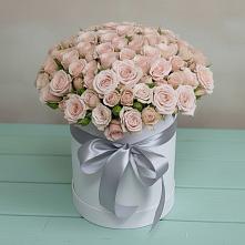 Цветочная композиция из Розы в шляпной коробке в Балаково