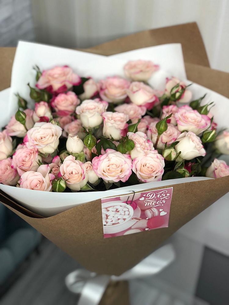 Букет цветов из: Розы в Балаково