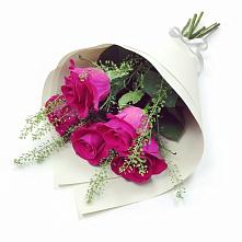 Букет цветов из:  Розы в Балаково