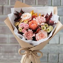 Букет цветов из:  Гвоздики, Хризантемы и Розы в Балаково