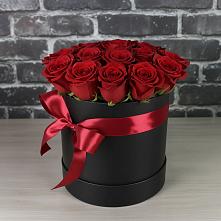 Цветочная композиция из Розы в шляпной коробке в Балаково