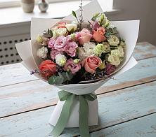 Букет цветов из:  Розы, Лизиантусы и Гвоздики #REPLACE_PRED# Балаково