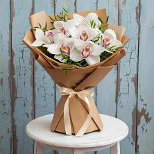 Букет цветов из:  Орхидеи и Розы в Балаково