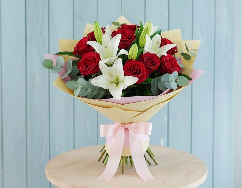 Букет цветов из: Лилии и Розы в Балаково